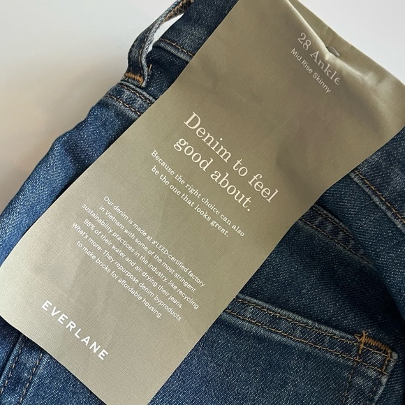 Everlane • NWT Mid Rise Skinny Classic Blue Ankle Jeans - Picture 9 of 10